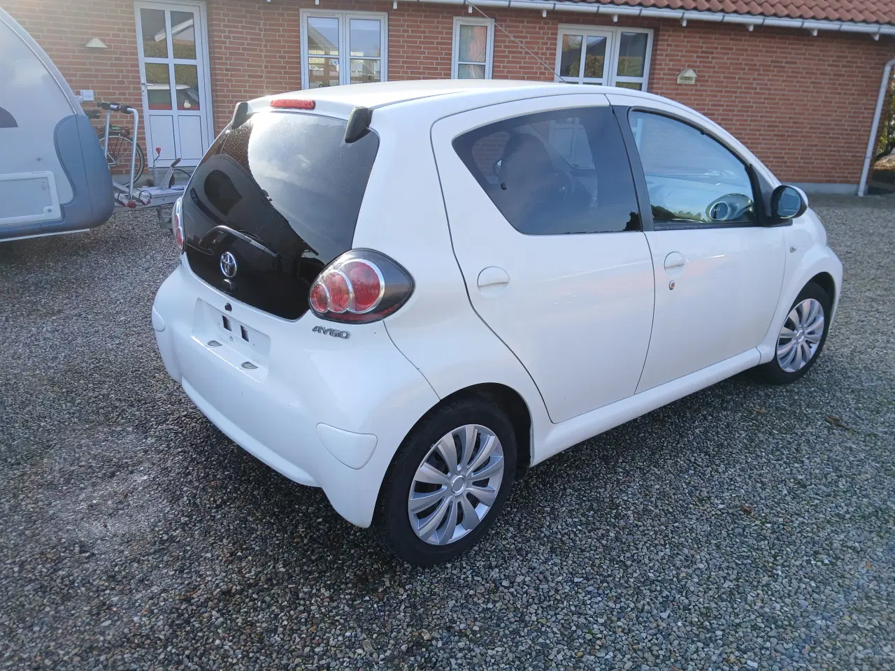 Billede 3 - Toyota Aygo 1,0. 5 dørs . Nysynet