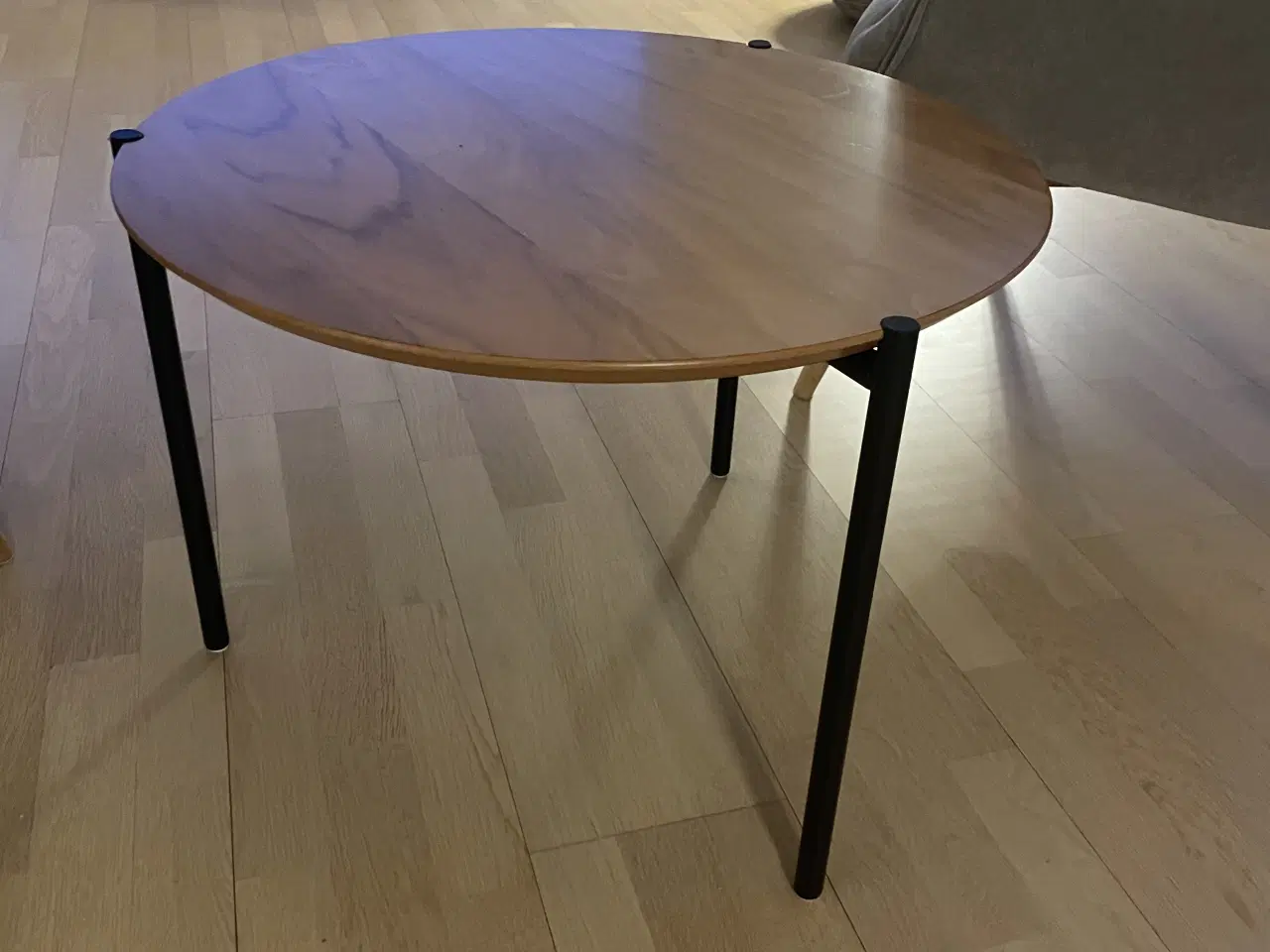 Billede 2 - Flot rundt Sofabord