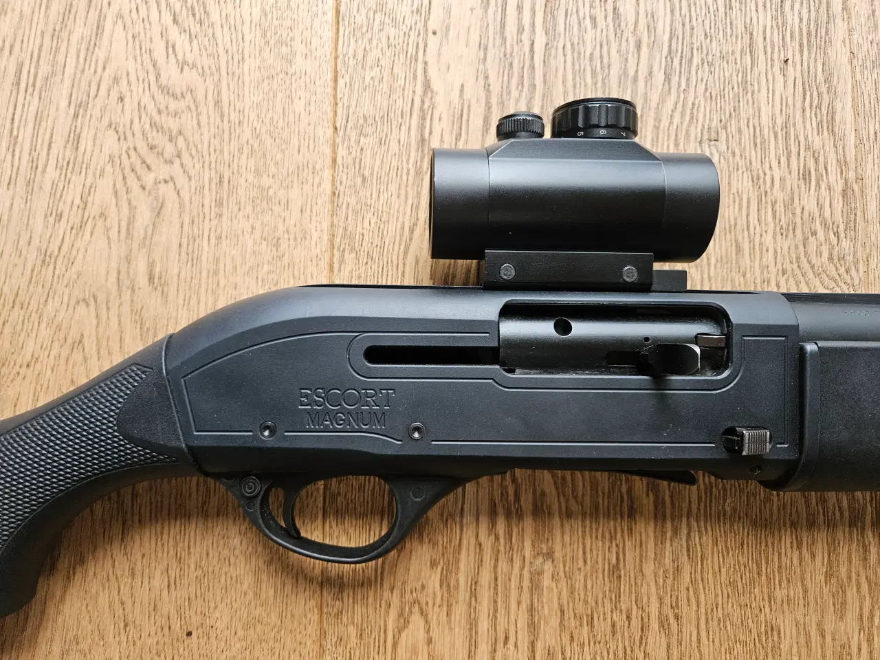 Billede 2 - Halvautomatisk haglgevær Hatsan Escort Magnum