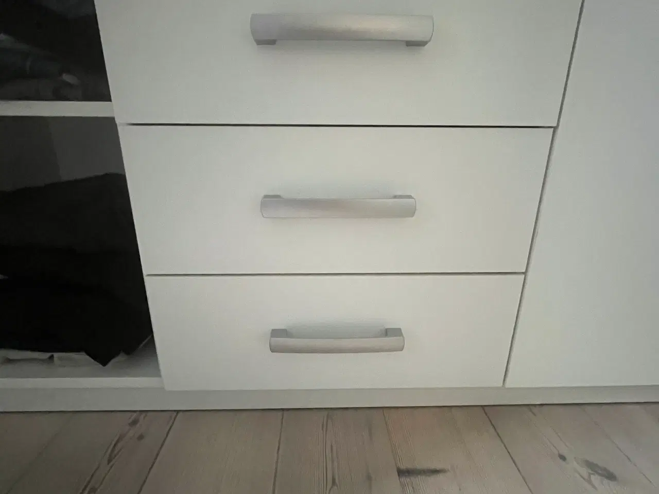 Billede 4 - Garderobe skab fra Jysk