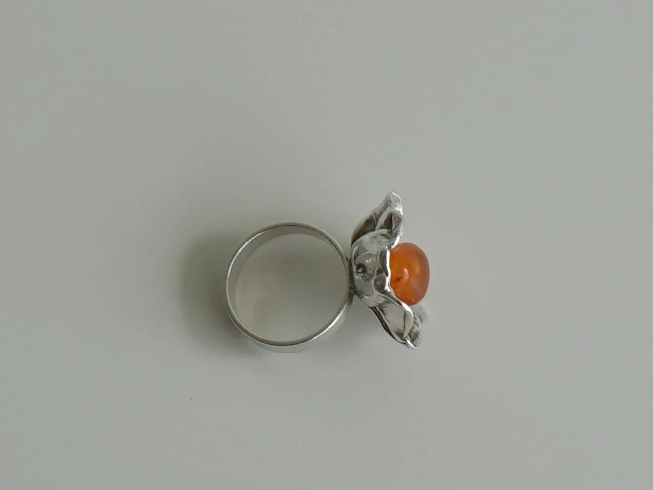 Billede 3 - Sølv ring med rav - str. 58