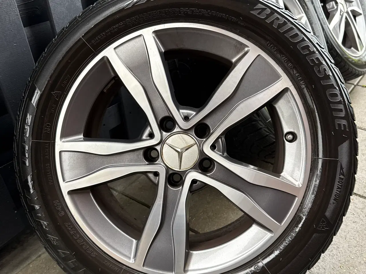 Billede 2 - 17” 5x112 Originale Mercedes alufælge med Bridgest