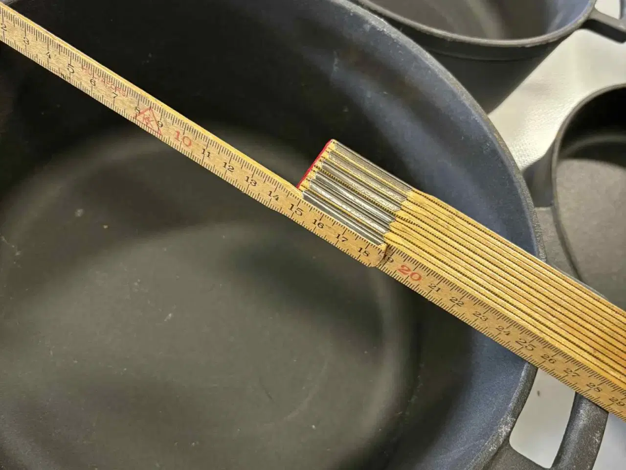 Billede 4 - Gastrotools Støbejerns gryder og pande
