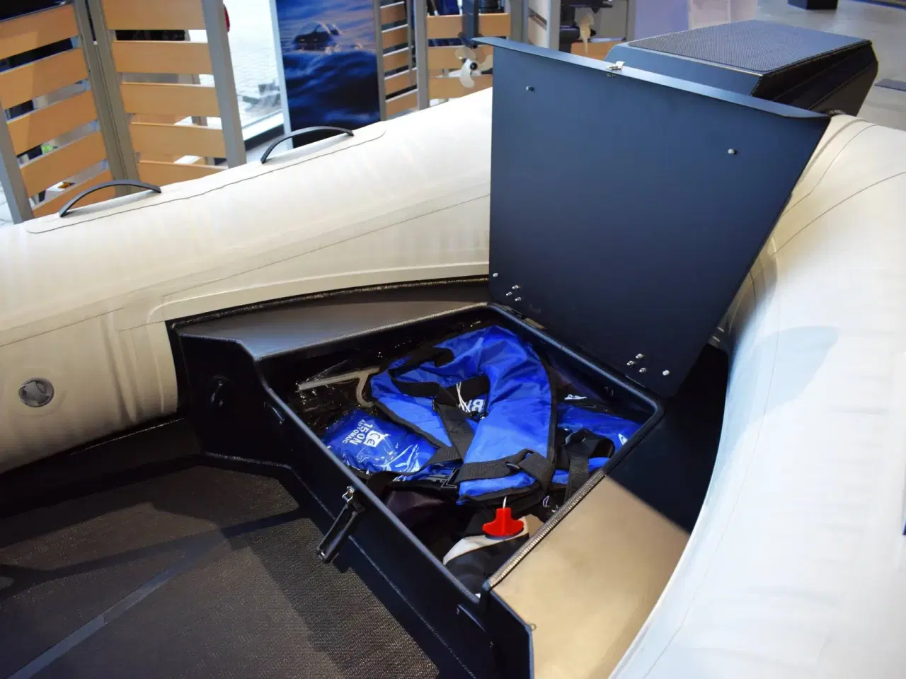 Billede 11 - Aqua Spirit 450 - 60 HK Yamaha/Udstyr