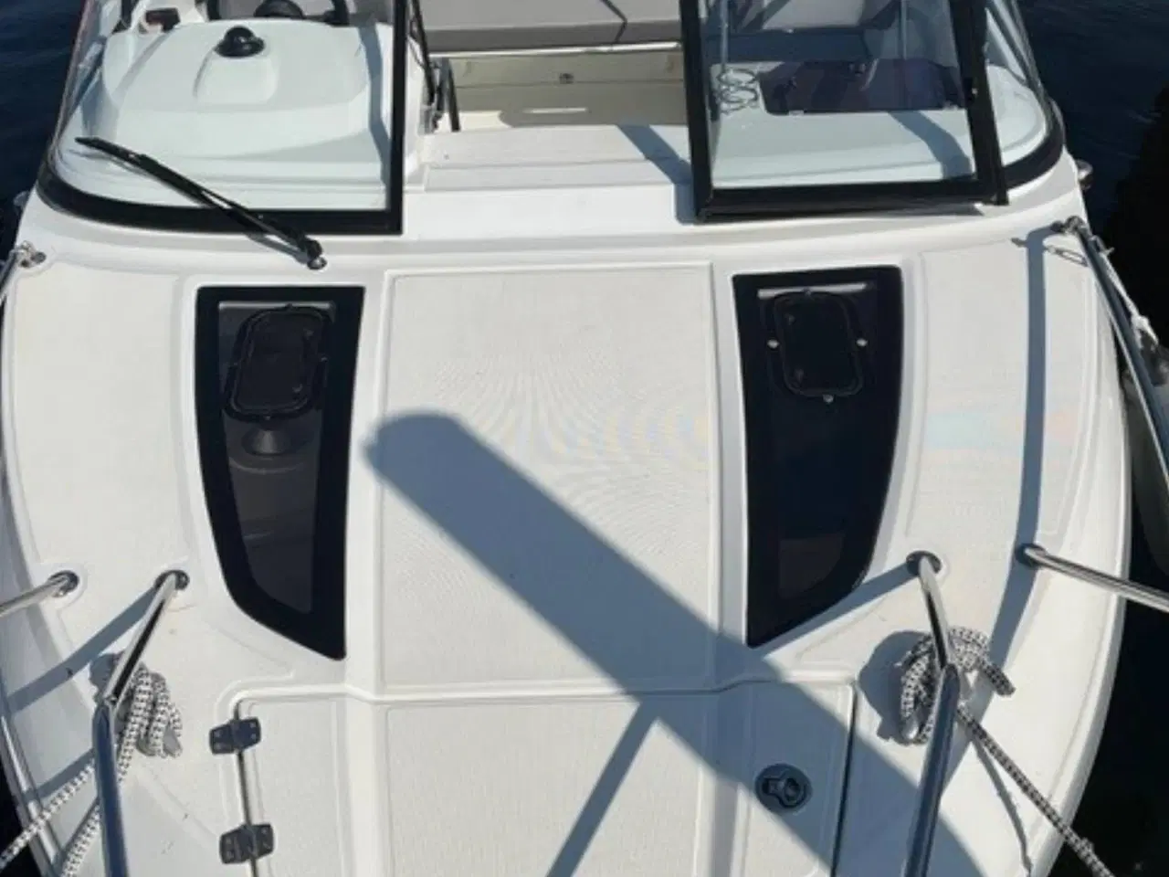 Billede 18 - Jeanneau 6.5 DC - 175 HK Yamaha/Udstyr