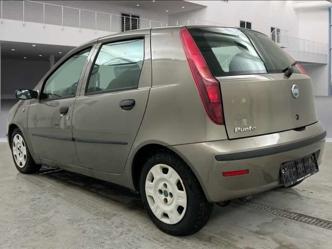 Billede 4 - Fiat punto 1.2 Benzin Nysynet 92.000 km