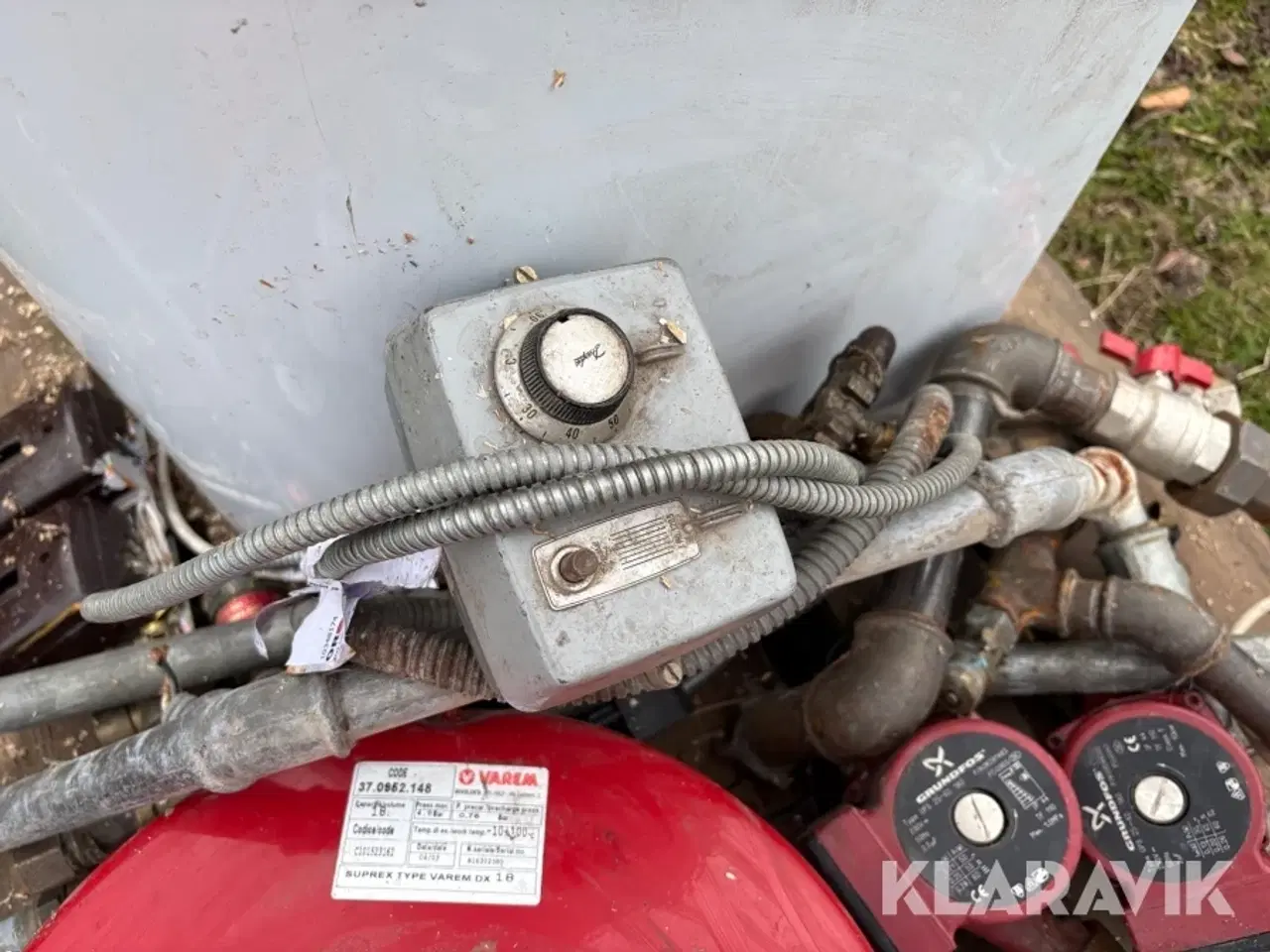 Billede 10 - Varmtvandsbeholder med cirkulationspumper og ekspansionsbeholder Methro Therm, Grundfos og Varem