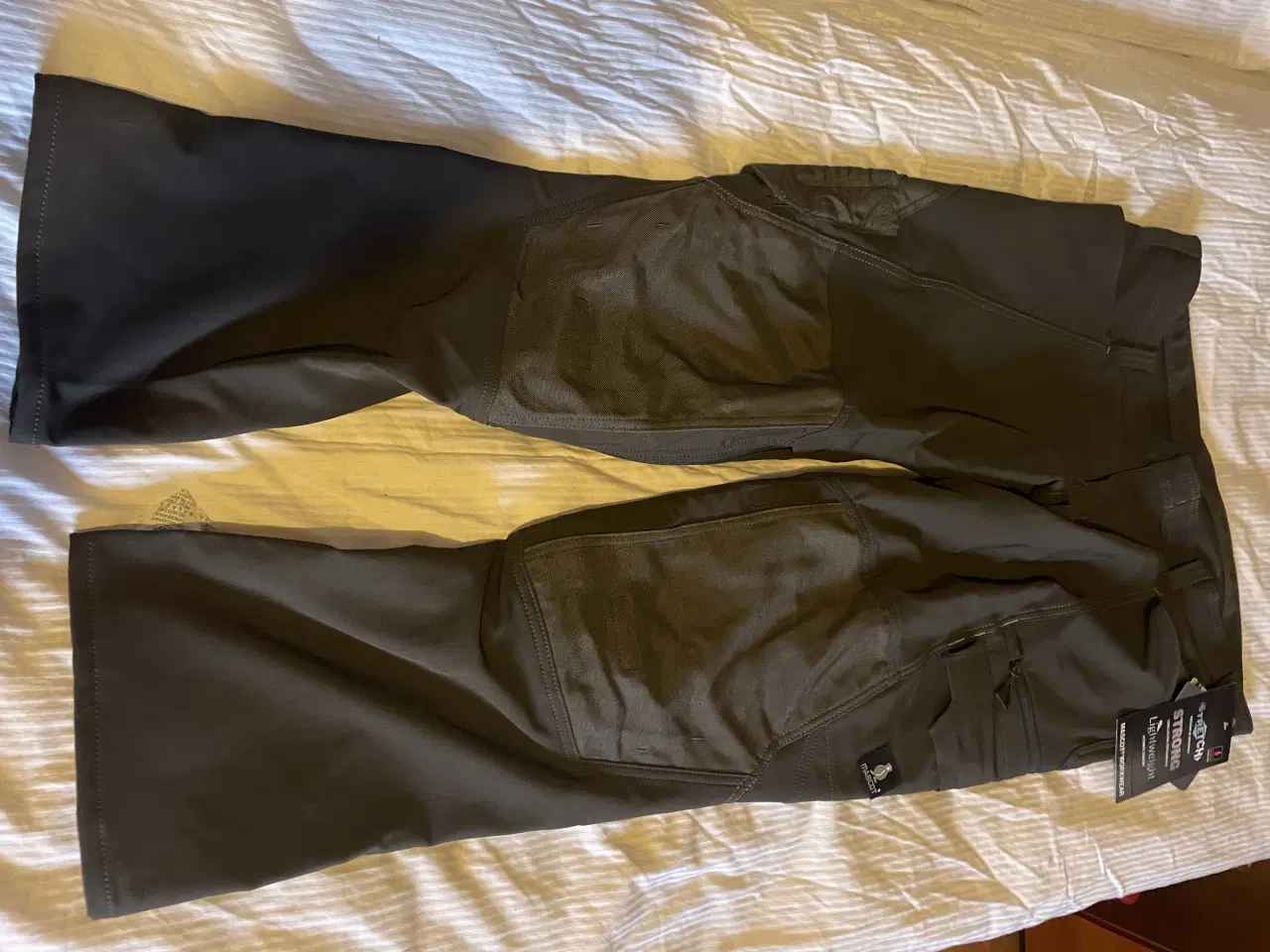 Billede 17 - Ubrugt arbejdstøj sælges