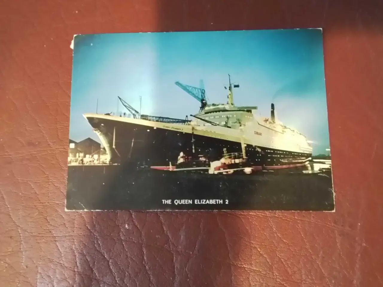 Billede 1 - Postkort, stemplet på Queen Elizabeth 2