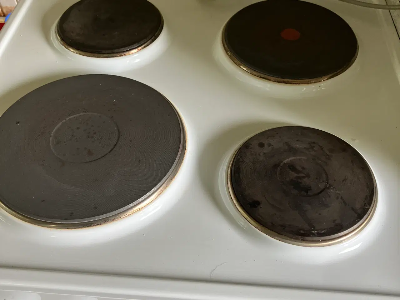 Billede 3 - Komfur (gorenje) og emhætte (silverline)