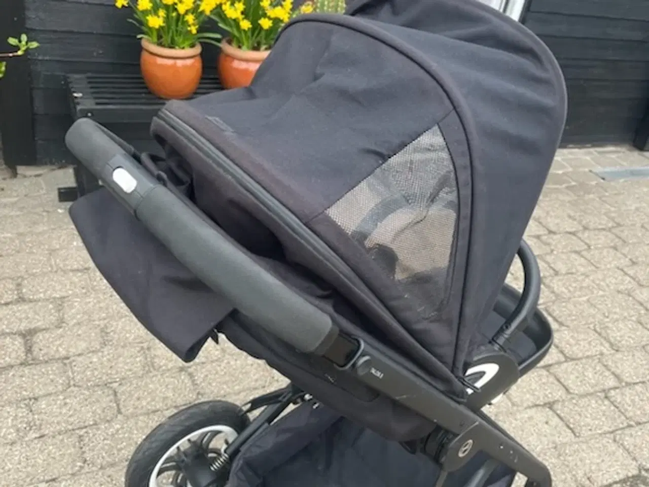 Billede 3 - Meget velholdt klapvogn.