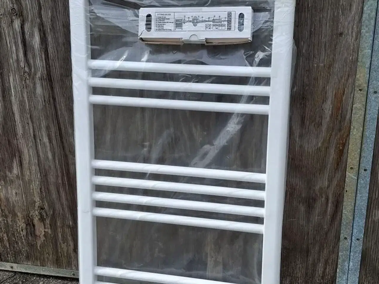 Billede 1 - Aqua hvidt håndklædetørrer 1000 x 500, lige