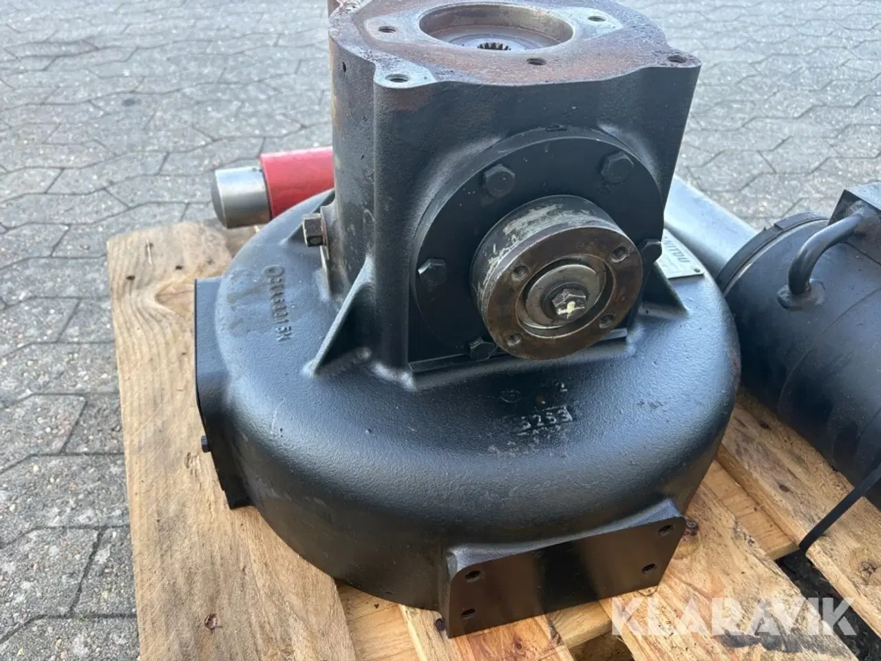 Billede 7 - Dele til manitou - har siddet på en 1637