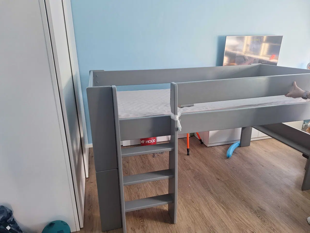 Billede 2 - Halvhøj seng