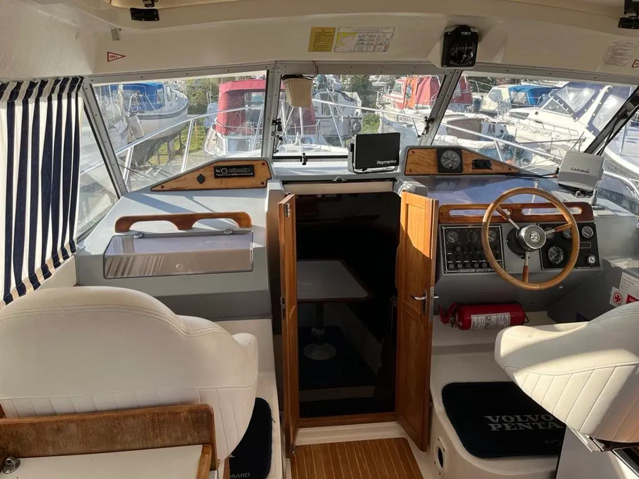 Billede 2 - Nimbus 3003 motorbåd