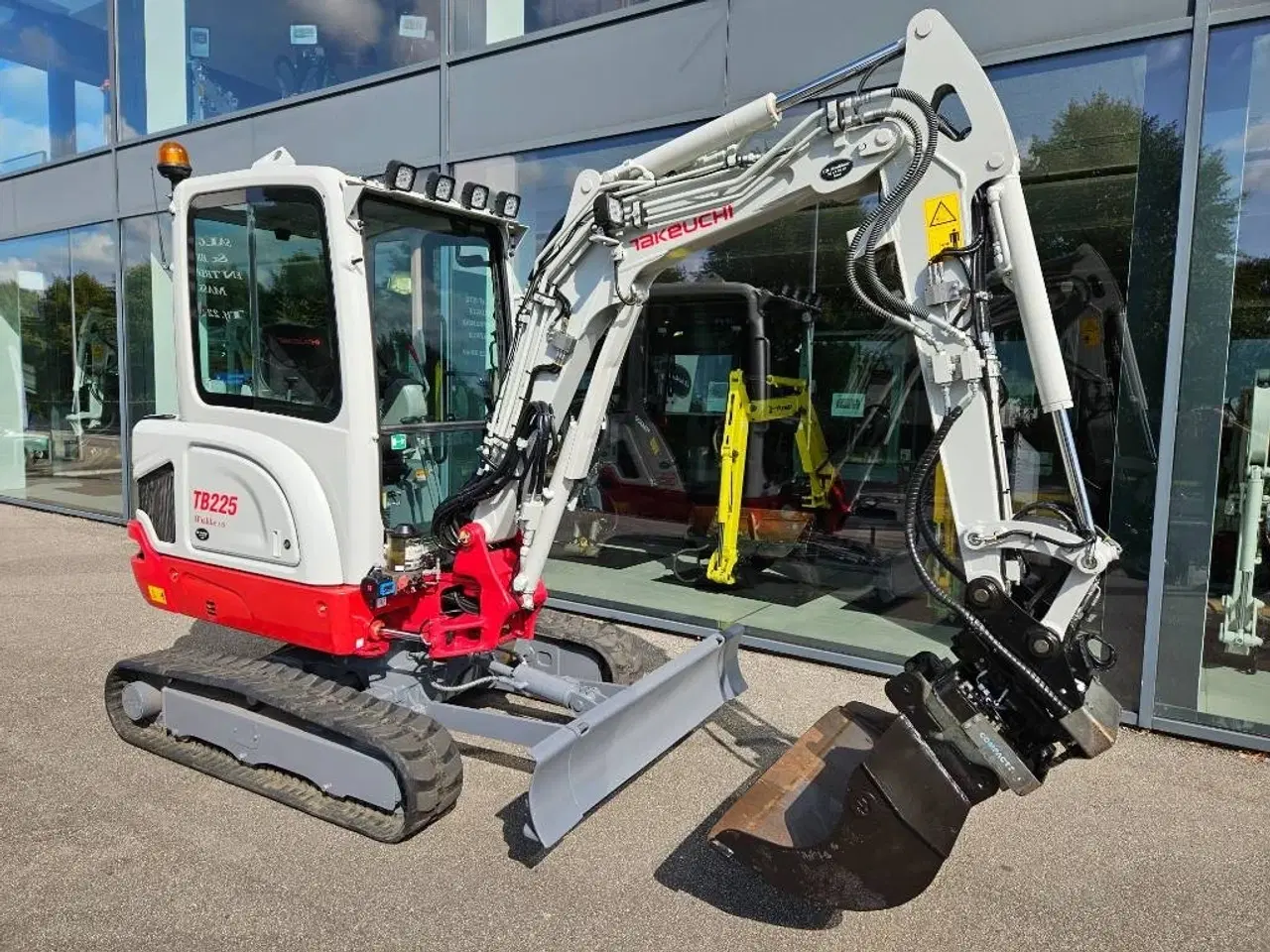 Billede 1 - Takeuchi TB 225