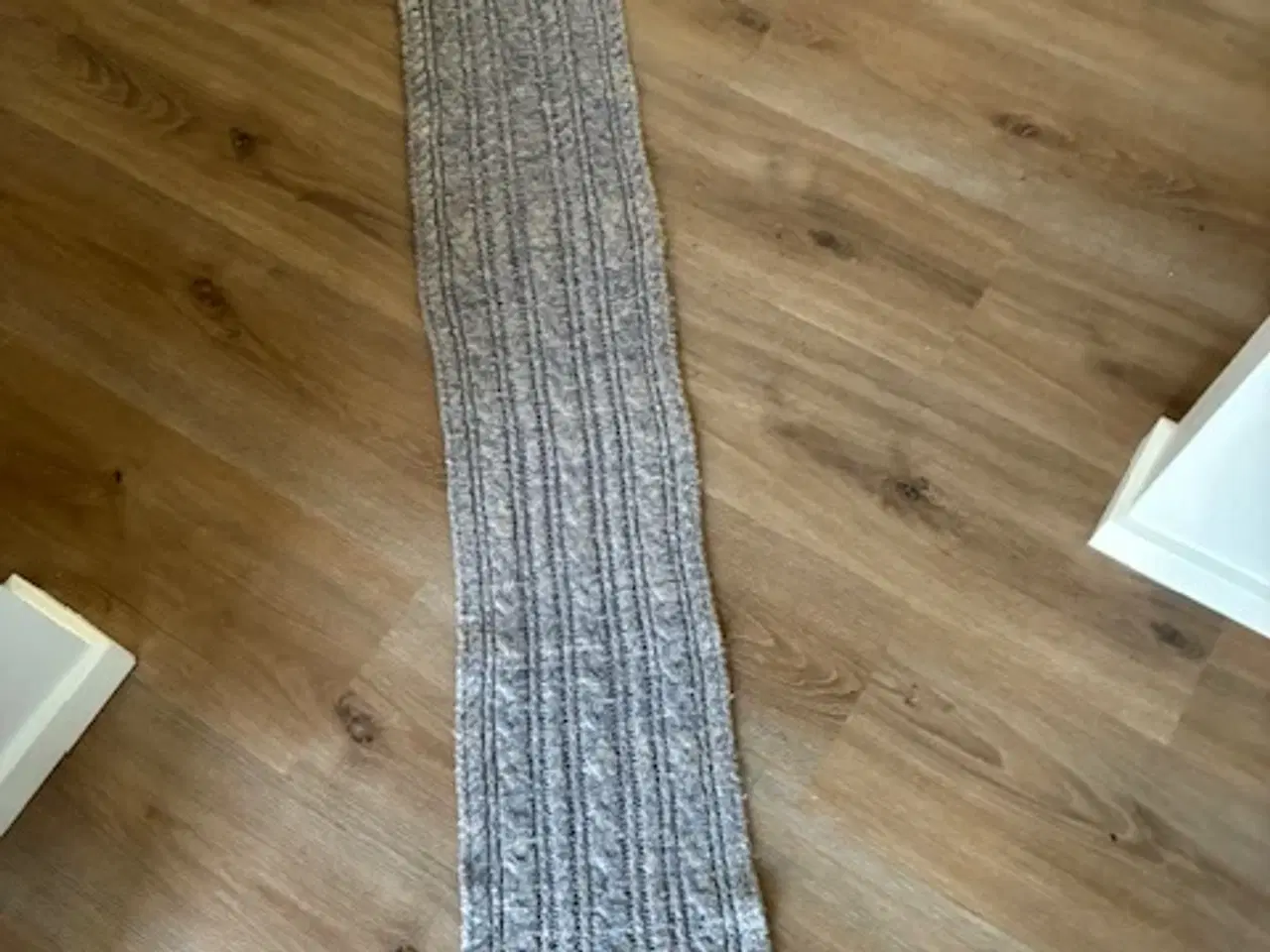 Billede 3 - Halstørklæde Tommy Hilfiger