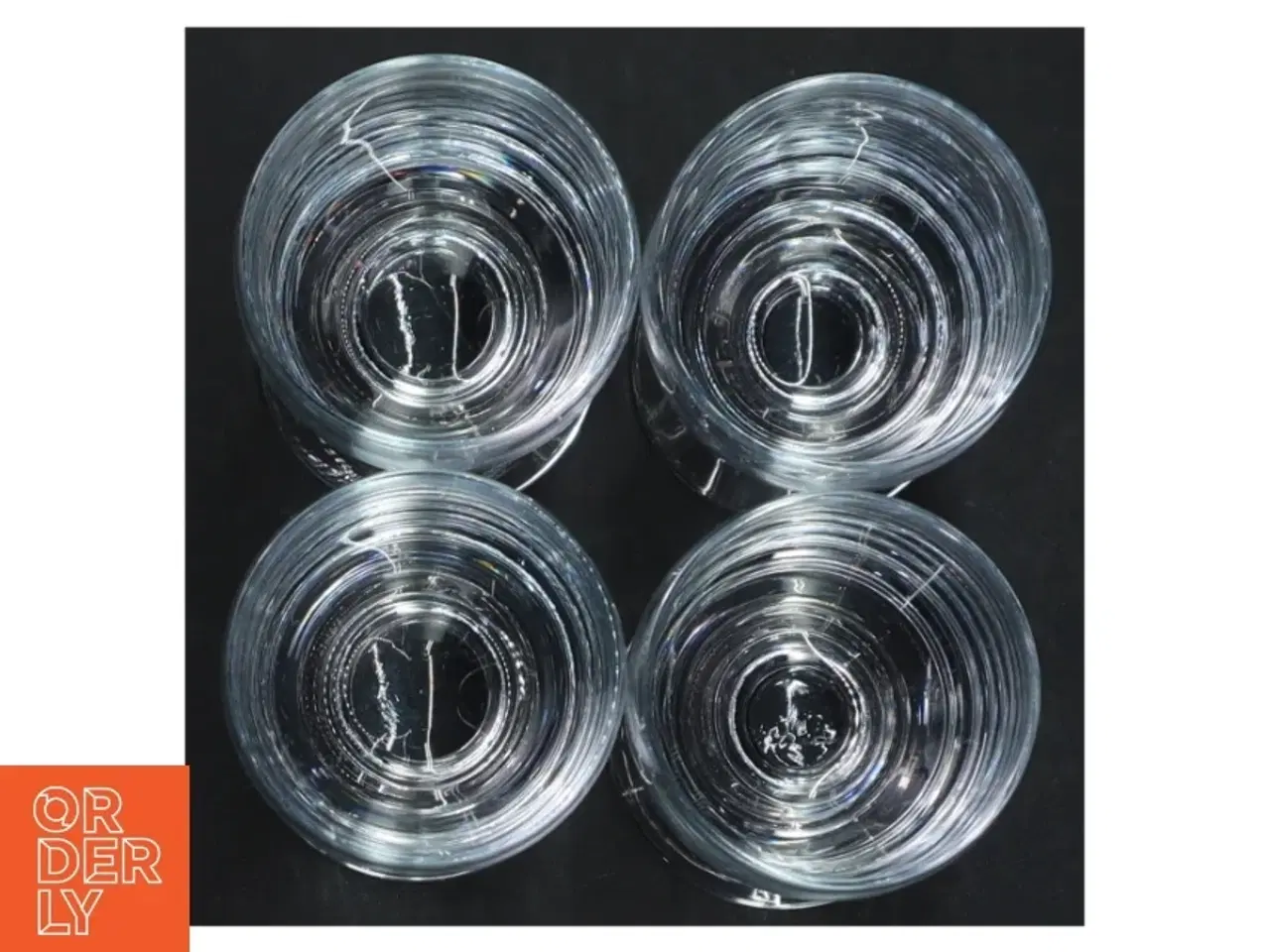 Billede 6 - Gennemsigtige glas med skulpturelt design (str. H. 11,5 cm. x ø. 6 cm)