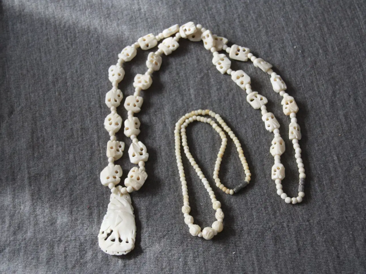 Billede 1 - Smukt udskåret halskæde i elfenben 41 cm