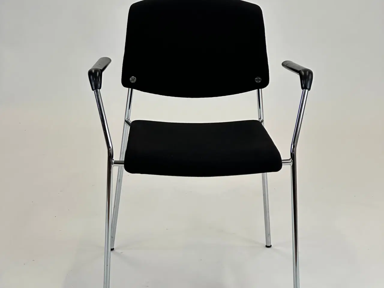 Billede 3 - Magnus Olesen Pause Stol – Sort med Krom Stel
