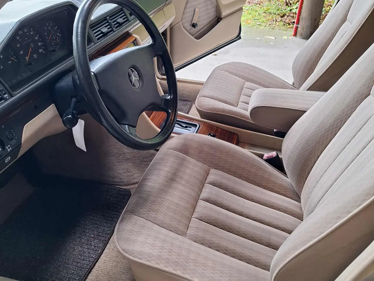 Billede 7 - Mercedes 124 - 250D sælges