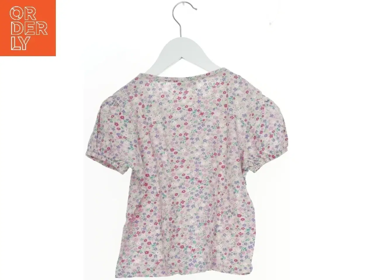 Billede 2 - Blomstret bluse til børn fra KappAhl (str. 122)