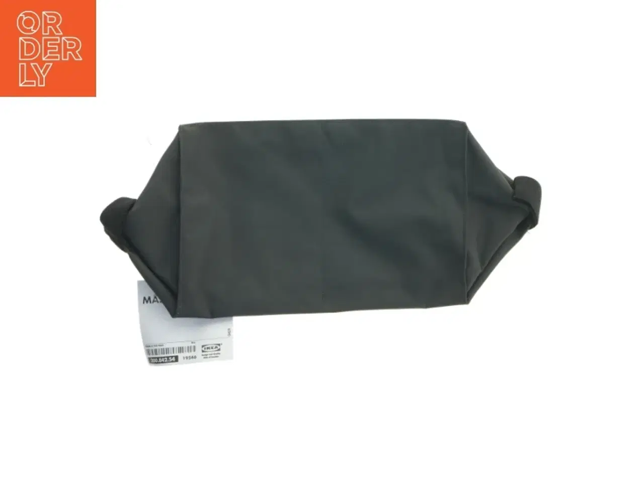 Billede 2 - Sort toilettaske fra IKEA (str. 34x15 cm)