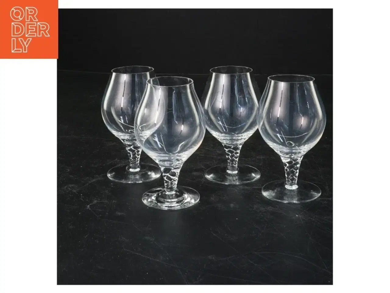 Billede 1 - Sæt med fire glas (str. 10x6 cm)