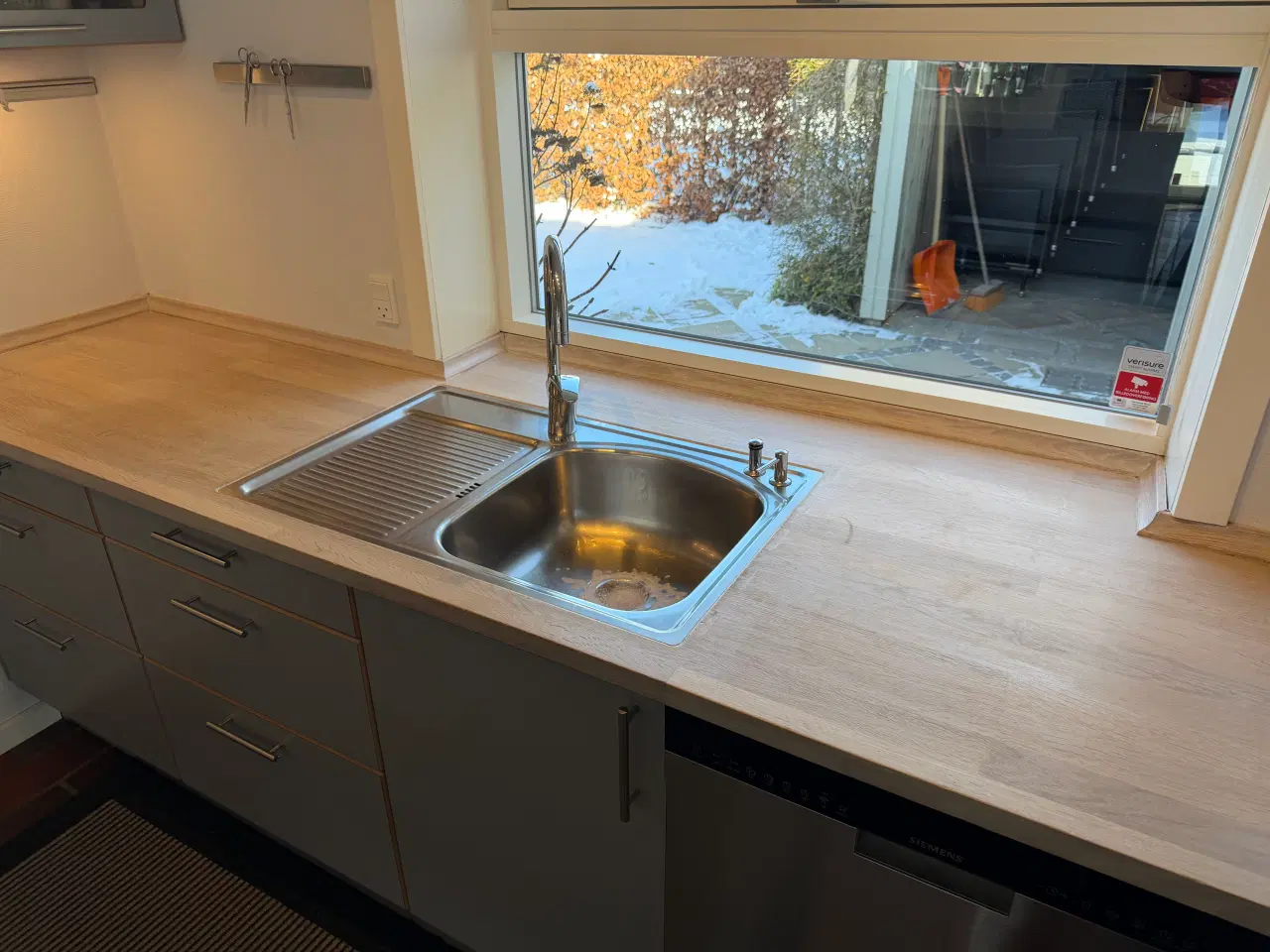 Billede 5 - Invita køkken i gråt laminat