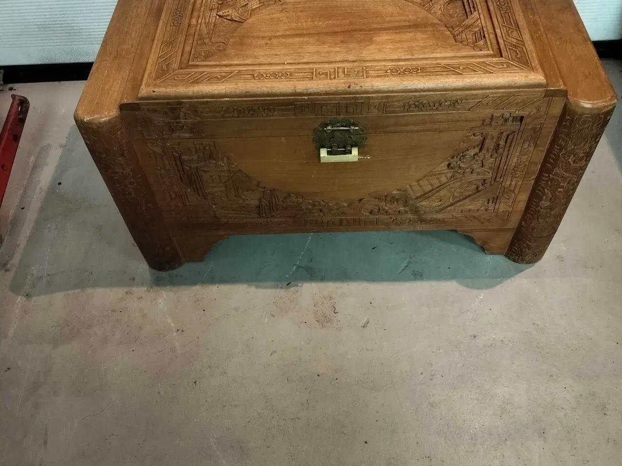 Billede 1 - Kamfertræs kiste 