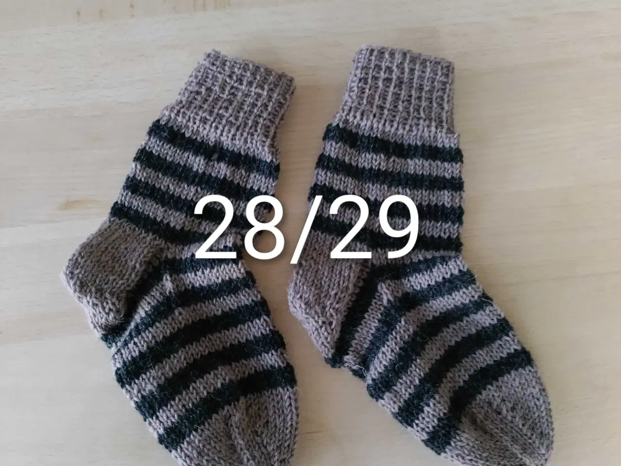 Billede 1 - Nye uldsokker 28/29