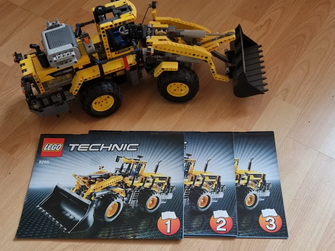 Billede 1 - Lego Technic, Frontlæsser, nr 8265