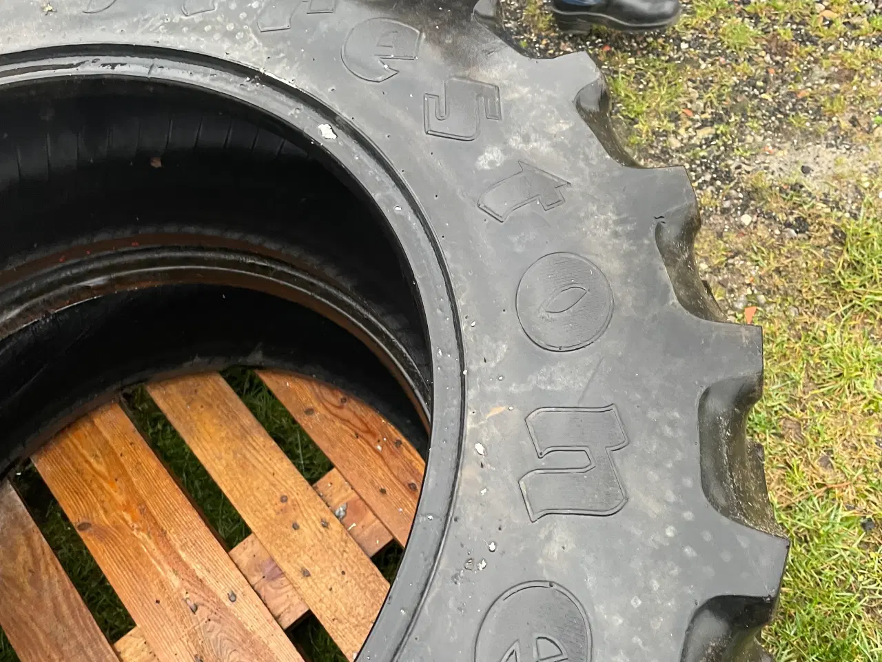 Billede 2 - Traktordæk  firestone 340-85-28