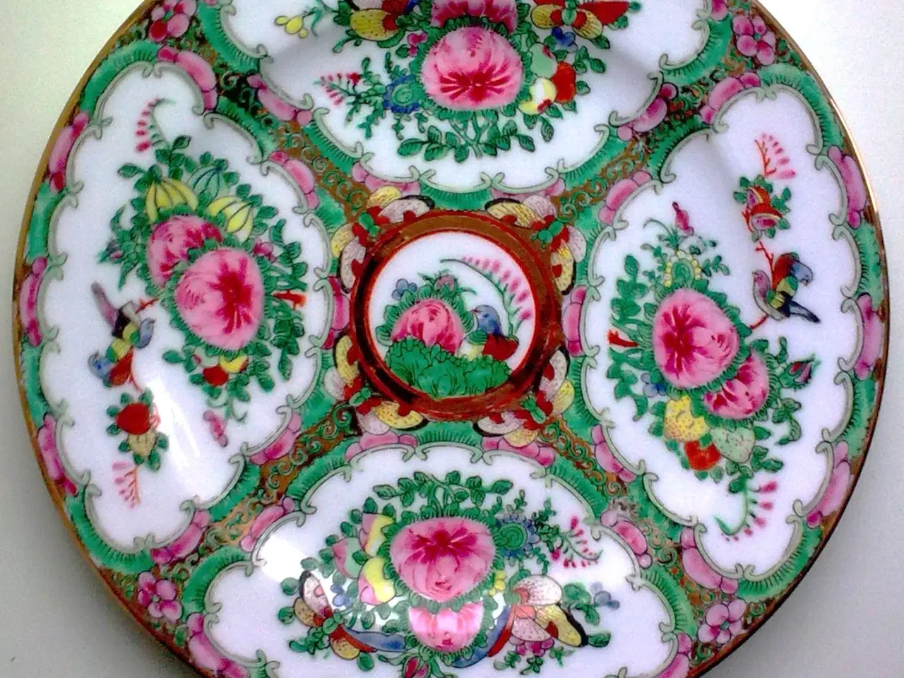 Billede 3 - Kina tallerken håndmalet m guld & sommerfugl