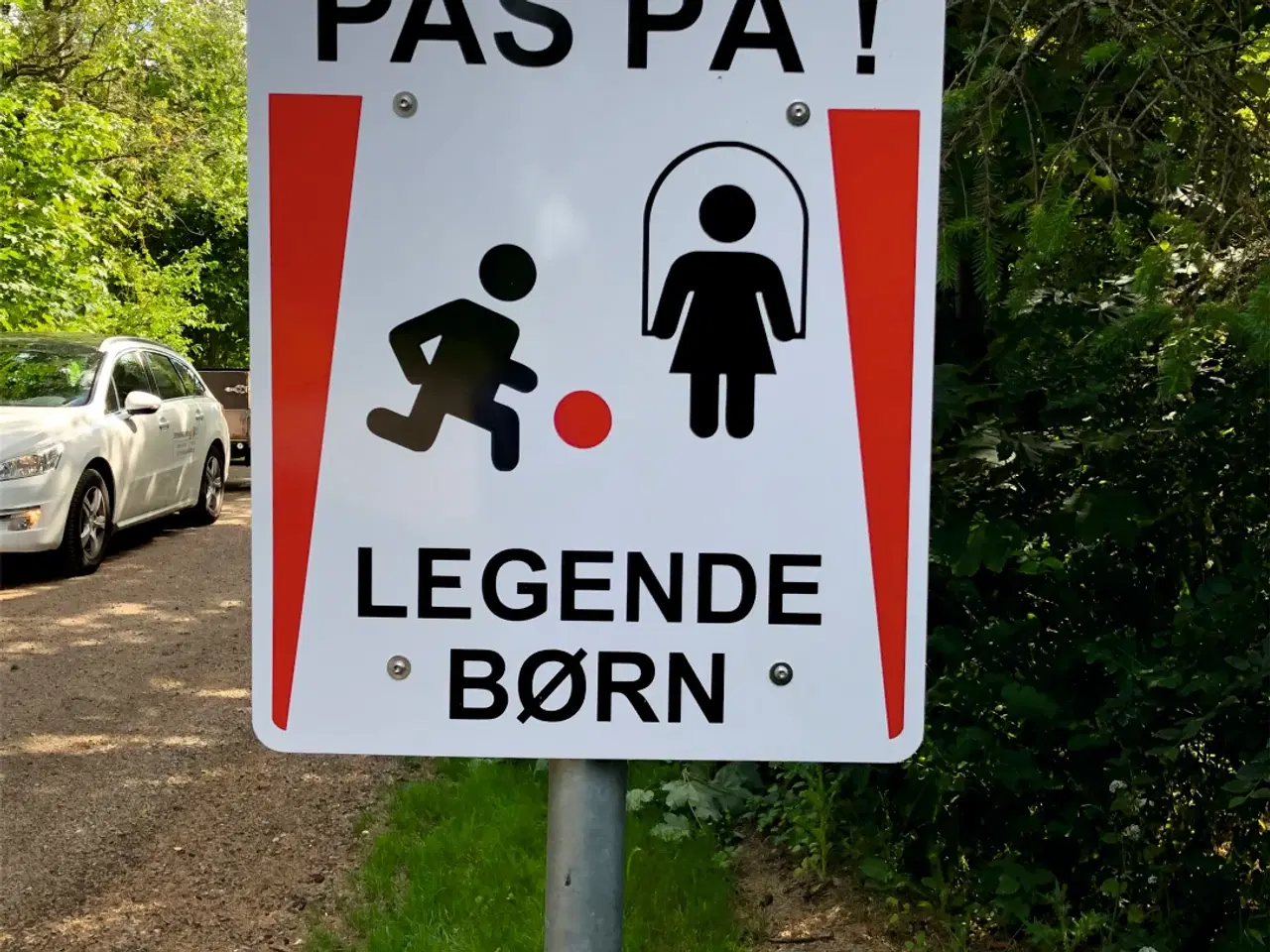 Billede 3 - Skilt Pas på Legende børn