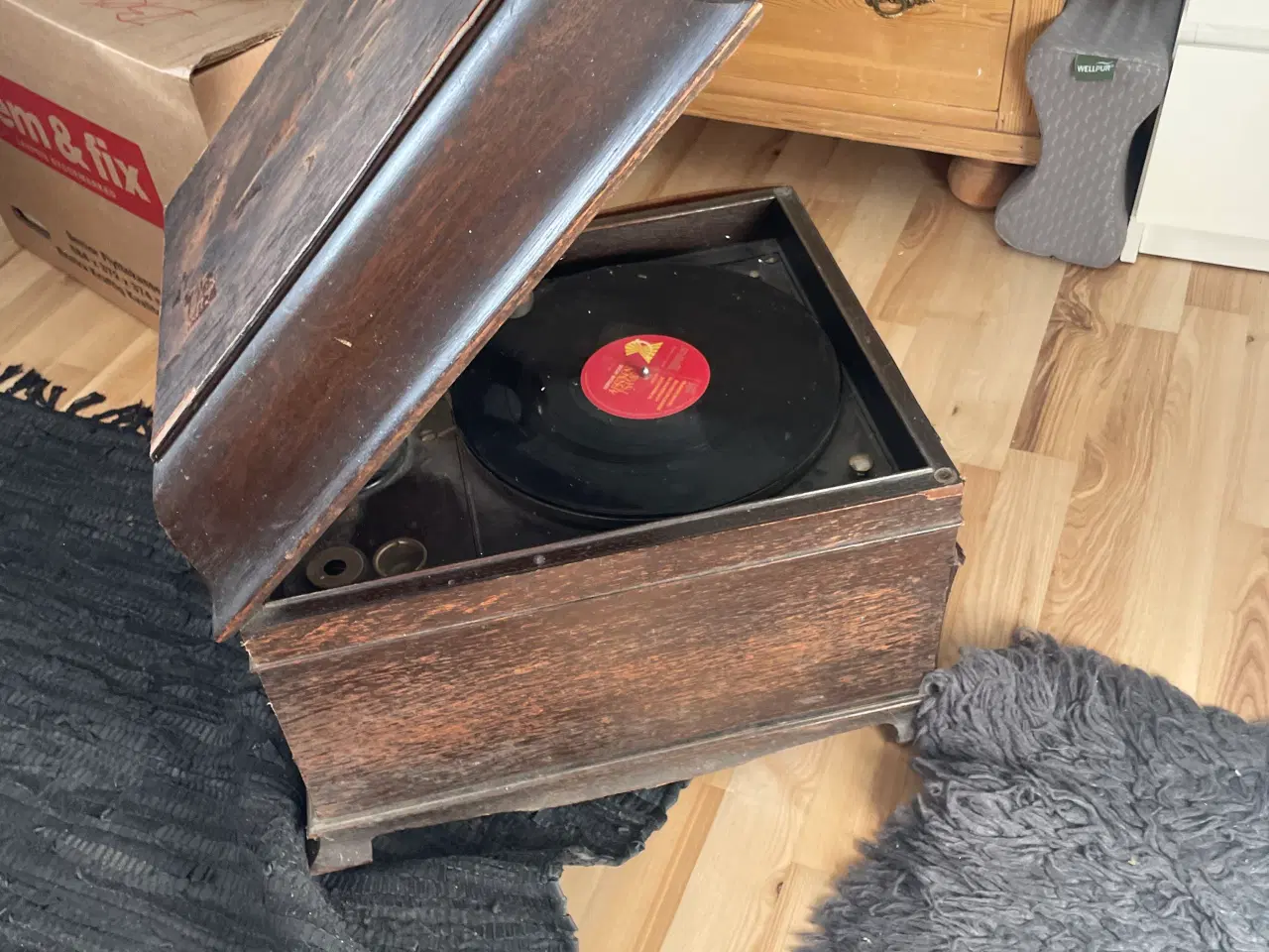 Billede 2 - Gammel grammofon 