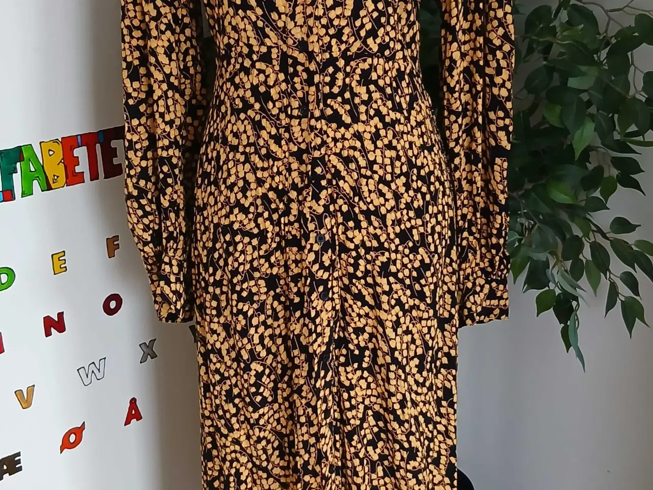 Billede 1 - Skjortekjole. Ganni. Medium/38