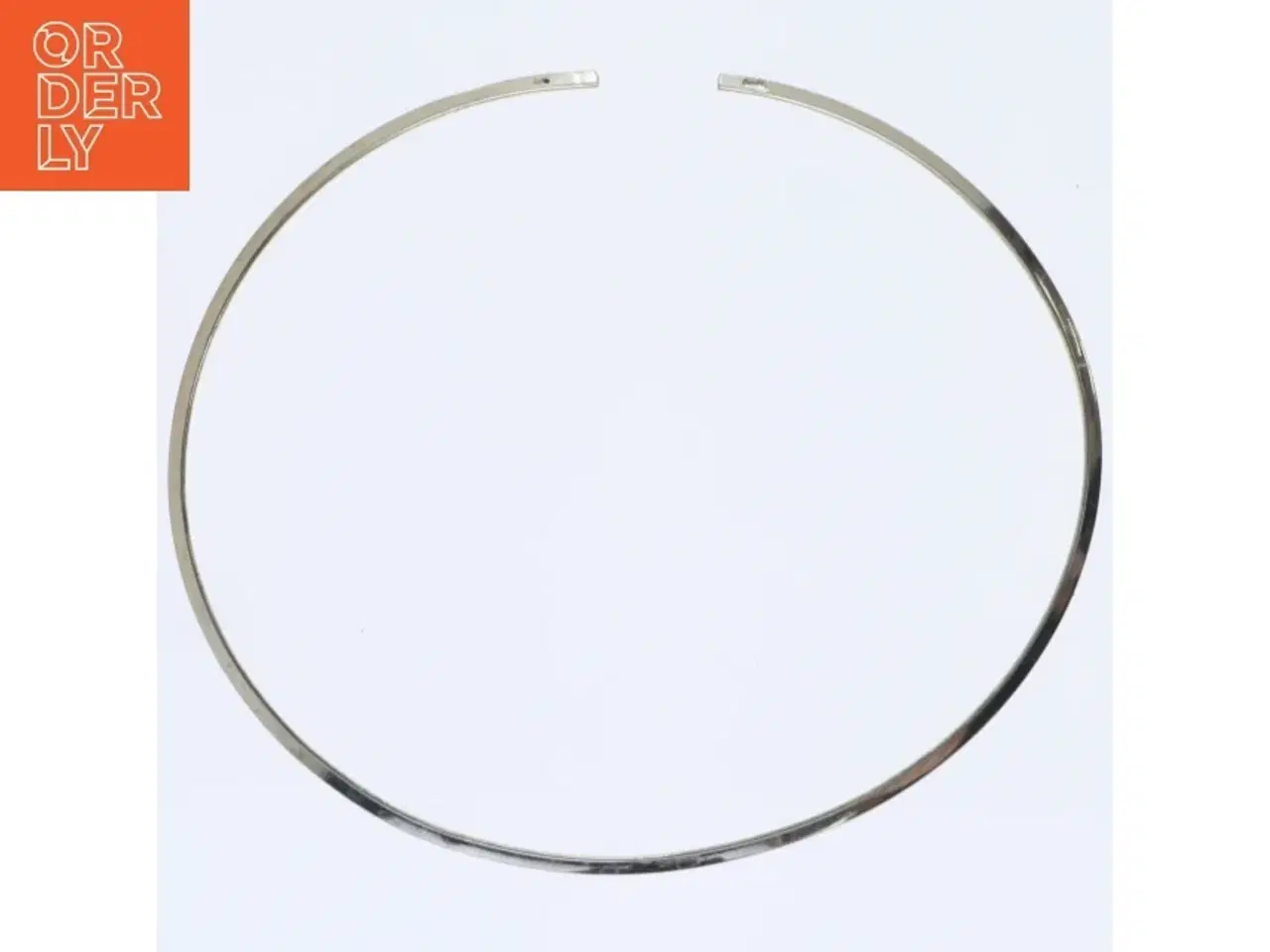 Billede 2 - Sølvfarvet halskæde (str. 15 x 13 cm)