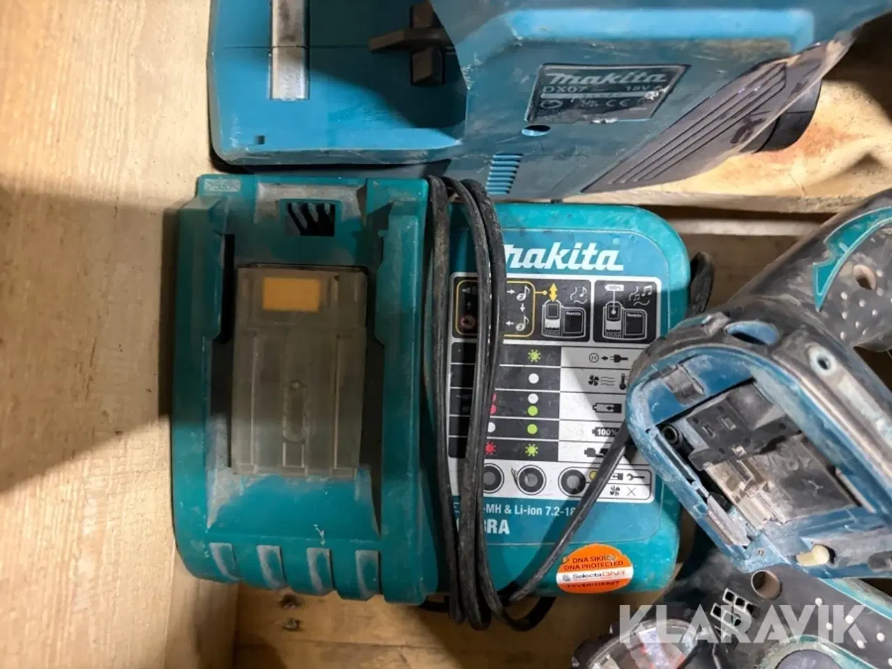 Billede 11 - Værktøj Makita 6 maskiner med 3 lamper, 3 batterier og 1 oplader