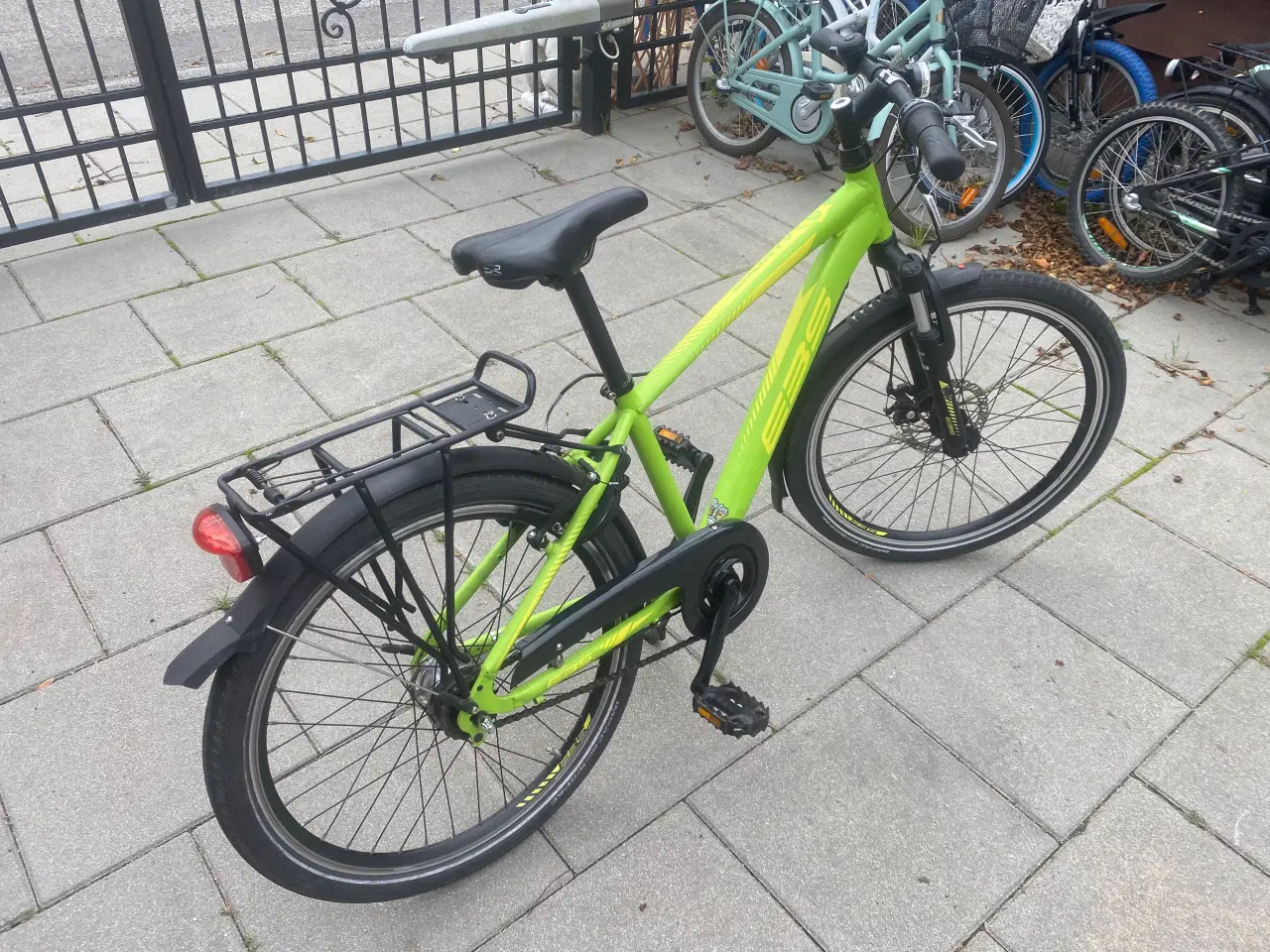 Billede 10 - Købt til 5399 kr 🤑 24 tommer FED model 