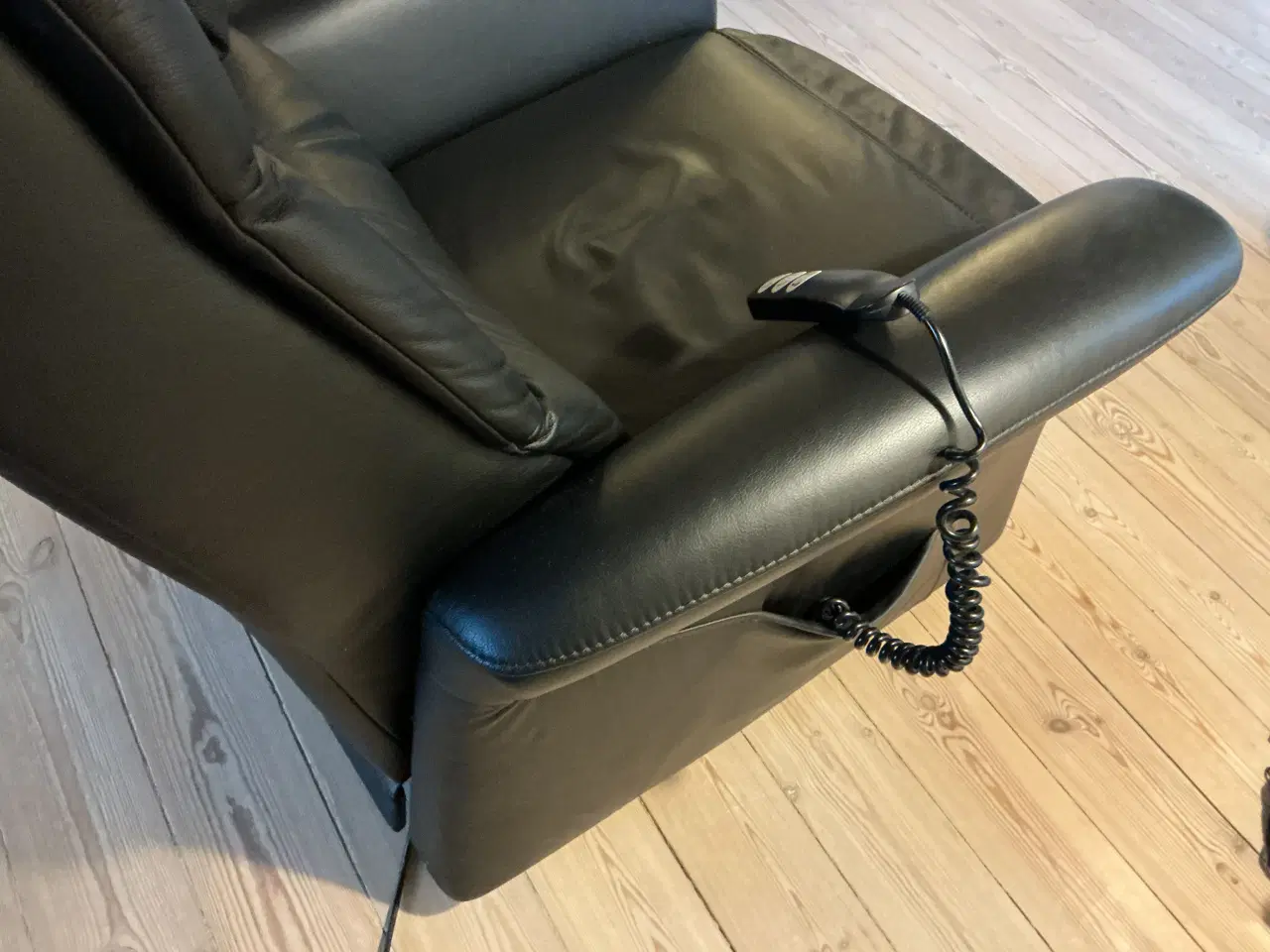 Billede 8 - Løftestol Himolla 8300 med 2 motore