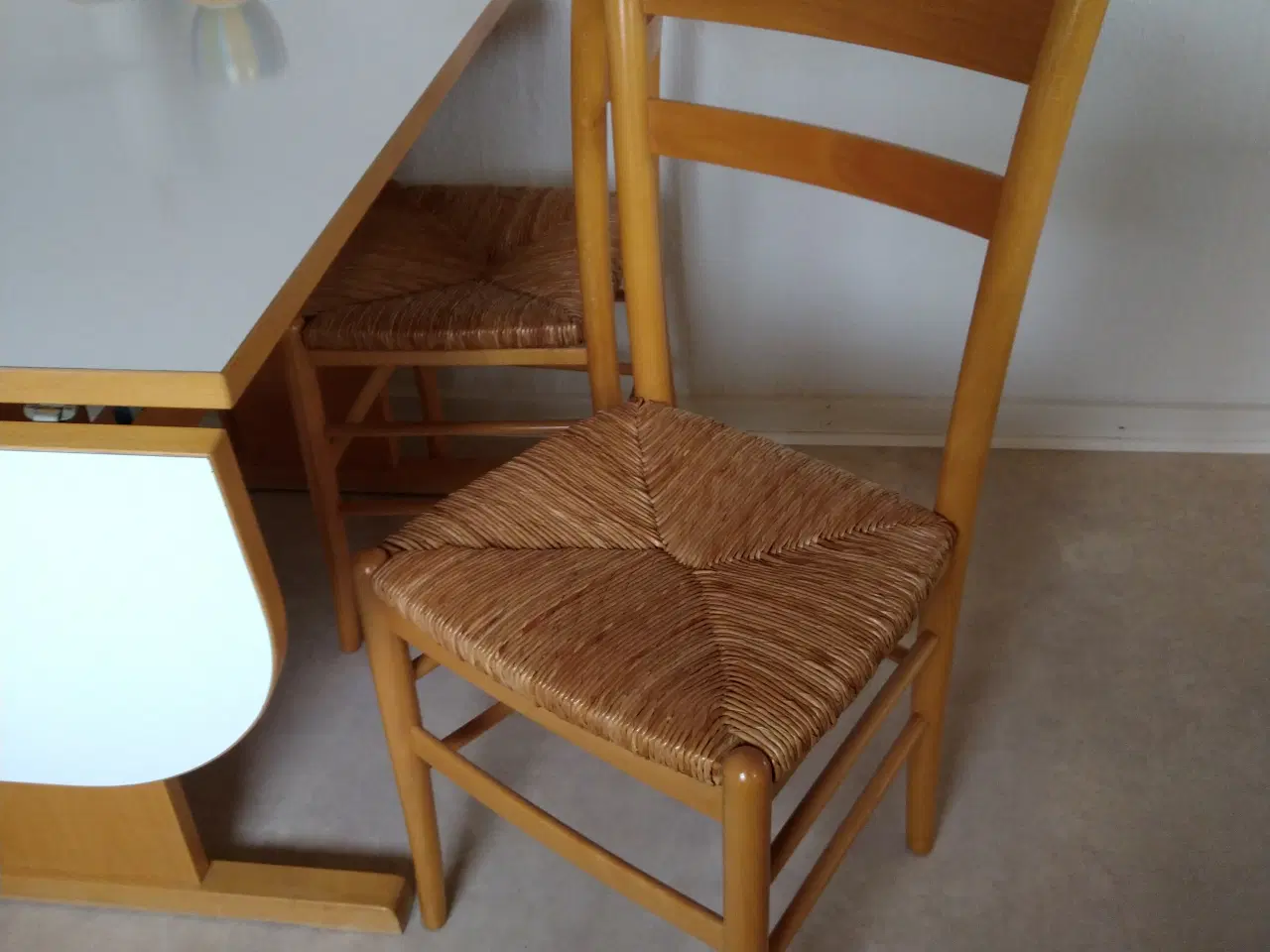 Billede 2 - Køkkenbord + 4 stole