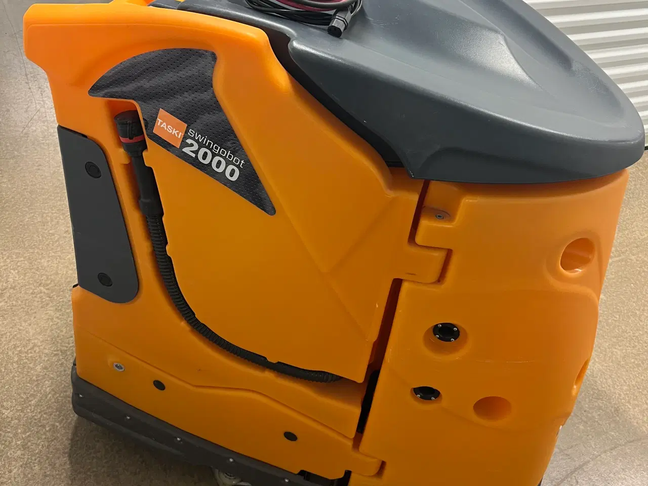Billede 2 - Taski Swingobot 2000 Gulvvaskemaskine - Robot