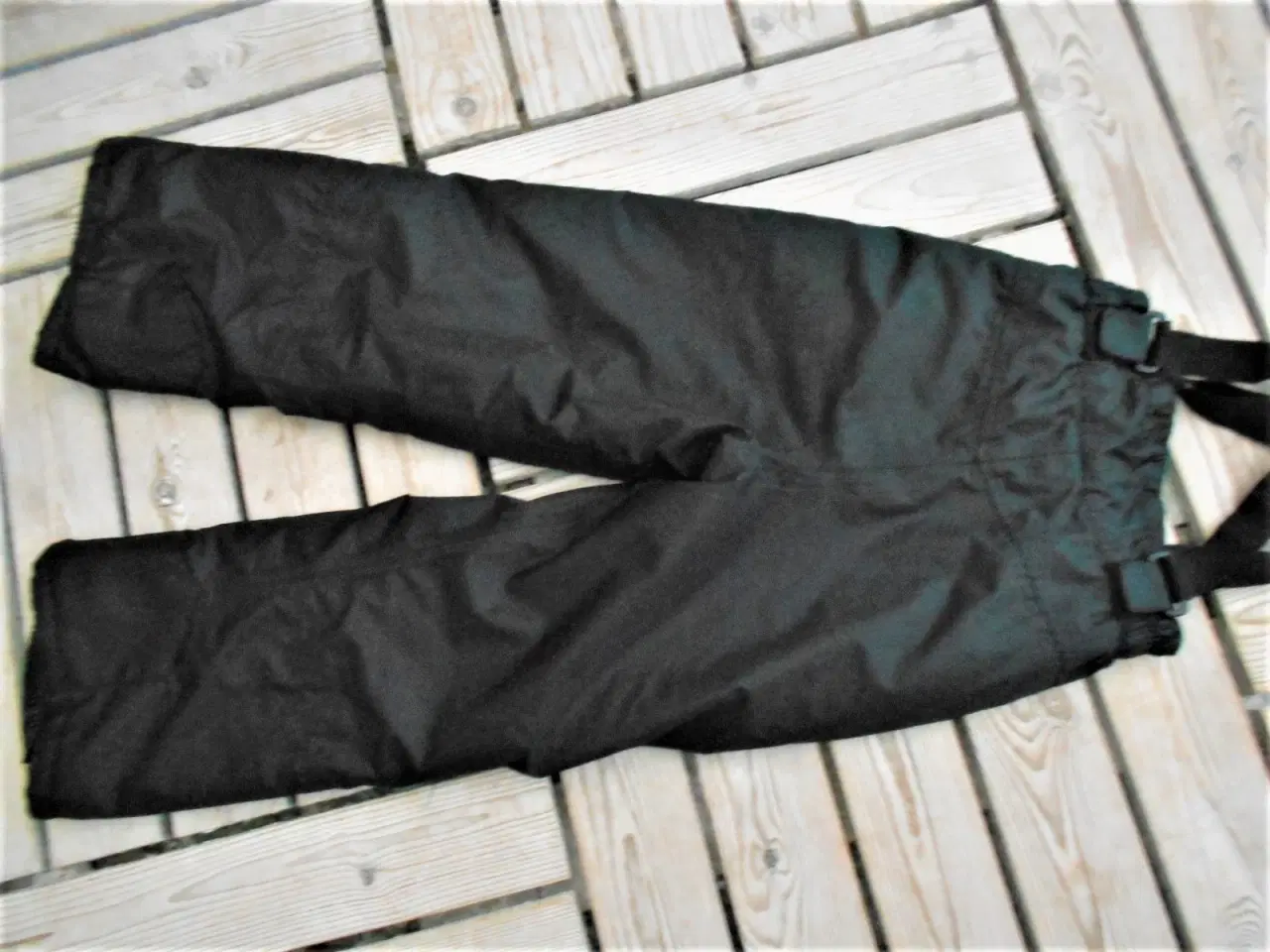 Billede 4 - Skibukser str 10 år
