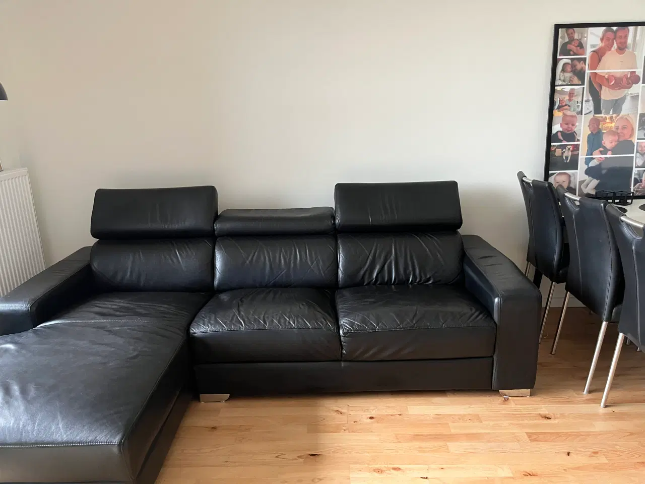 Billede 2 - Sort læder sofa med chaiselong sælges billigt