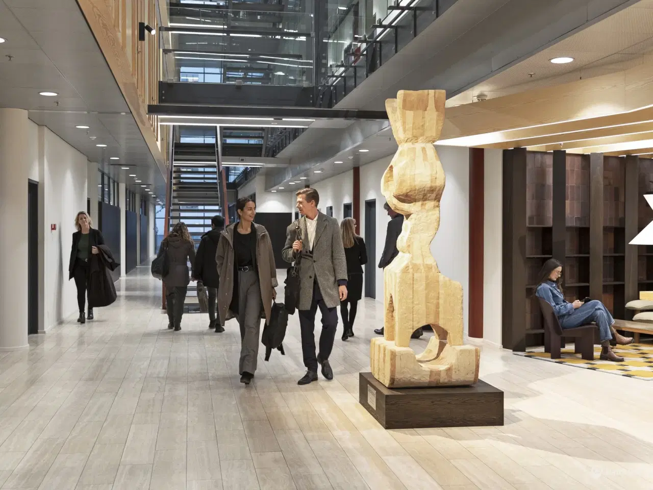 Billede 2 - Et kontorhus med udsigt lys og luft