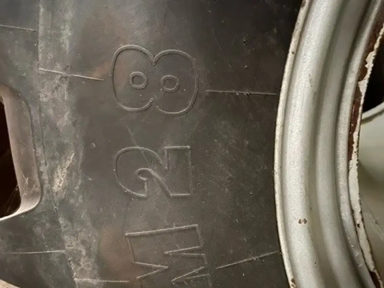 Billede 3 - - - - 710/70 R42 XM 28