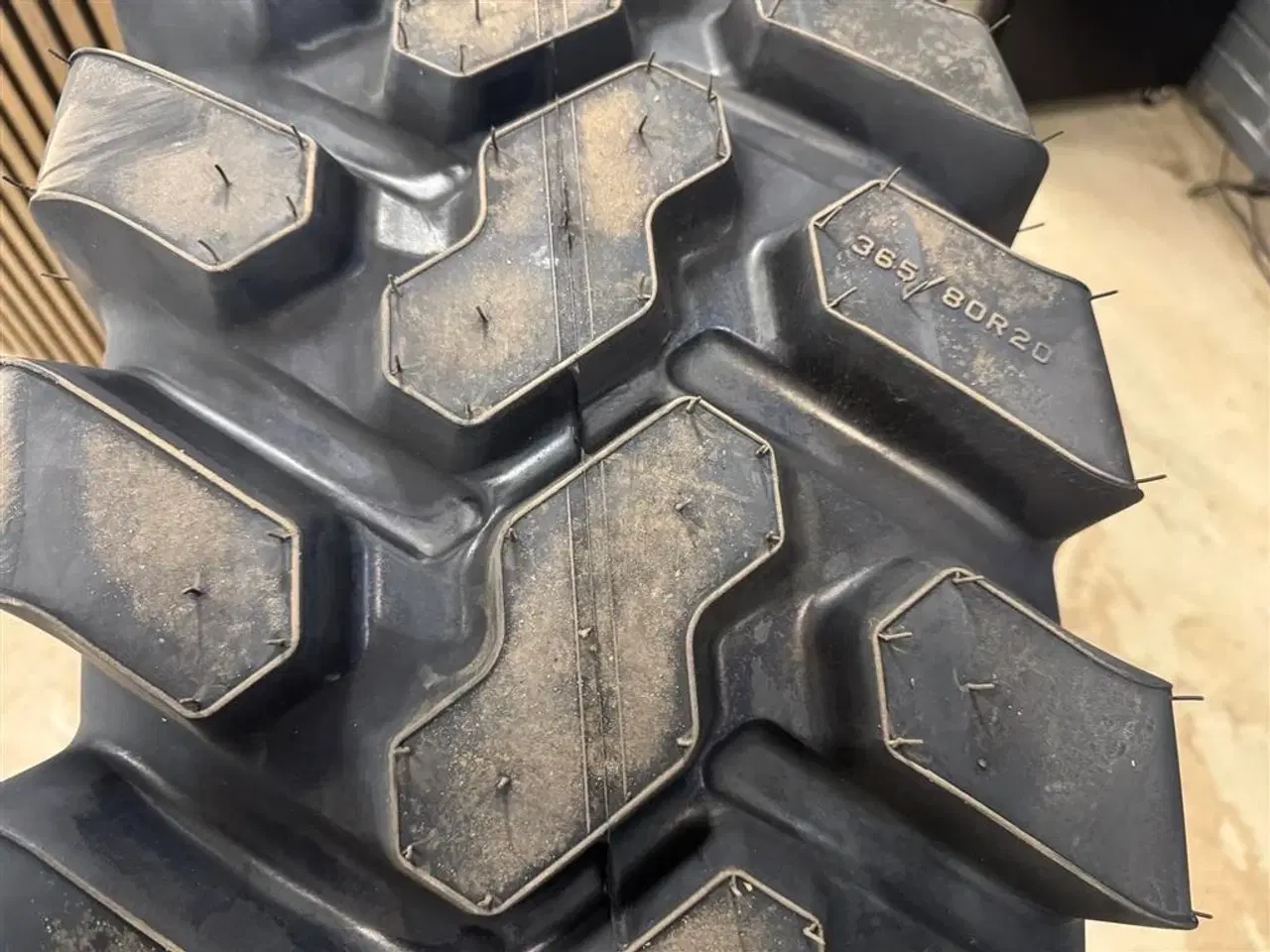 Billede 8 - Firestone Strenglægger dæk 365 / 80R20