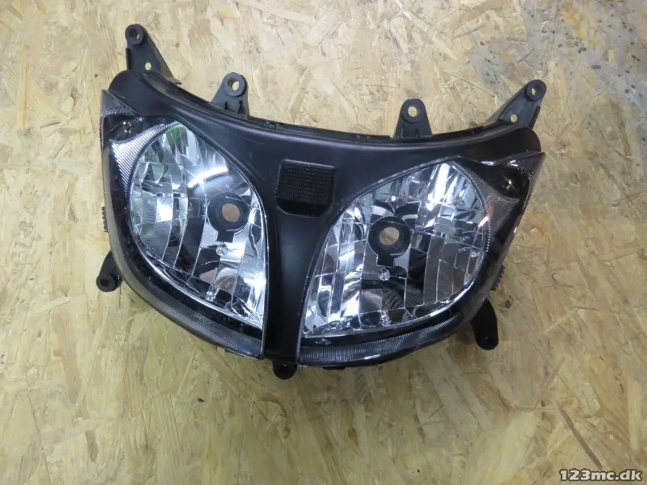 Billede 1 - Forlygte, Suzuki DL650 03->