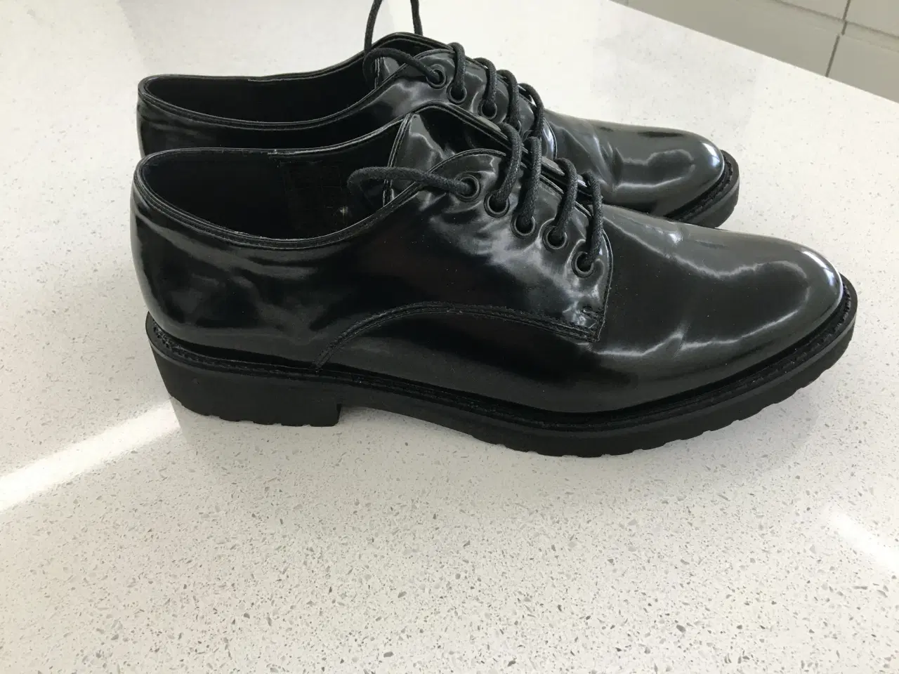 Billede 1 - B&CO sorte sko